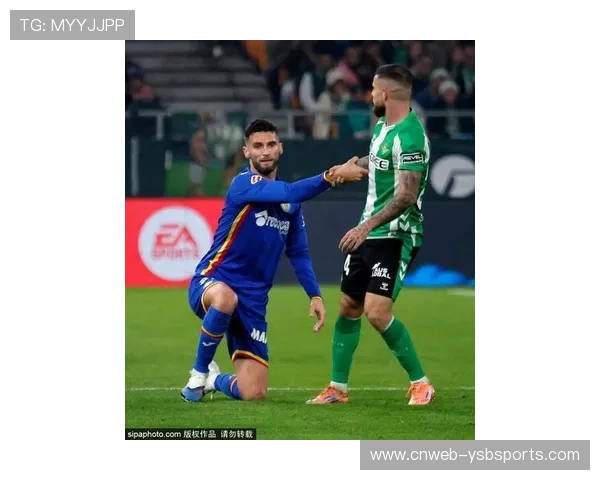 瓦伦西亚防线重组,新赛季面临高风险挑战